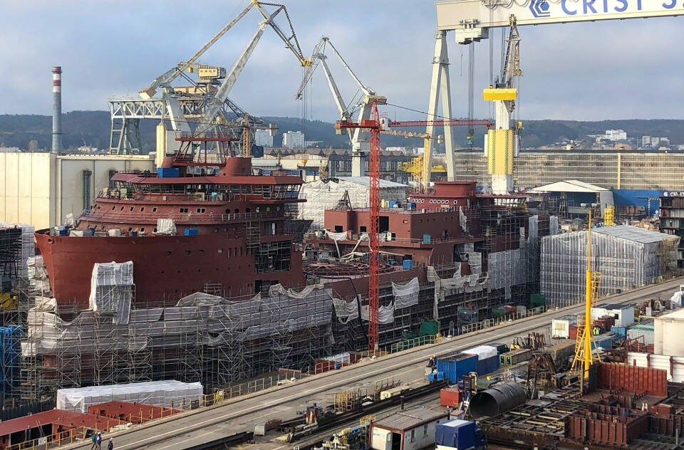 Det gjenstår enno ein del arbeid før skroget kan slepast til Ulsteinvik for ferdigstilling Foto: Ulstein
