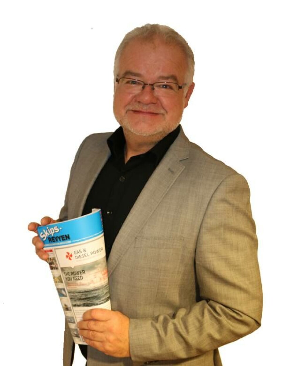 – Vi har alltid vært stolte av Skipsrevyen og det er vi fortsatt. Nå håper vi bare at leserne og annonsørene våre blir like fornøyde som oss med det nye formatet, sier Asle Strønen (Foto: Vibeke Blich).