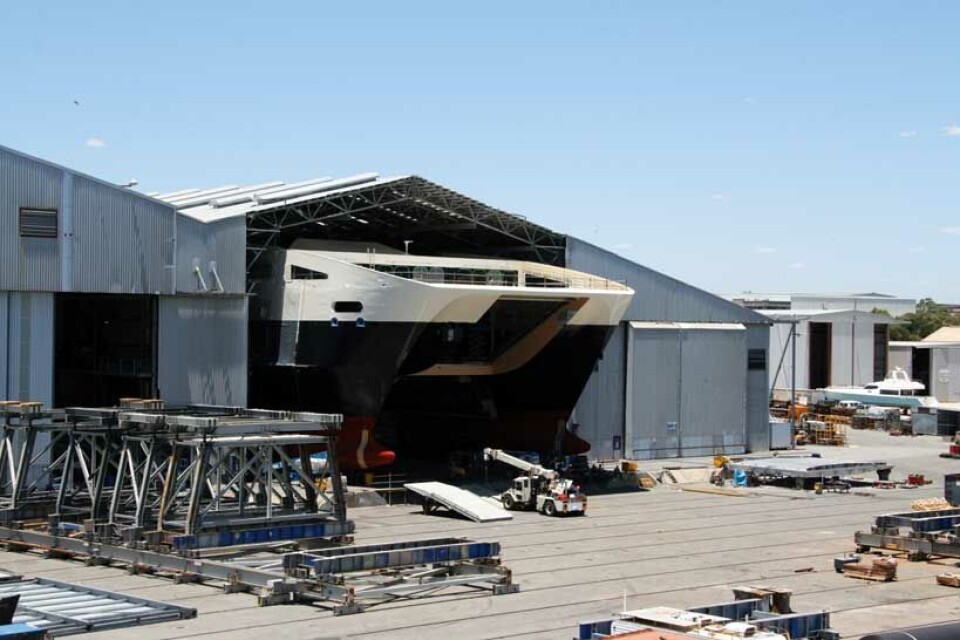 Byggenr. 246 fra Austal er verftets hittil største nybygg: Med en lengde oa på 112,6 meter, lengde pp 101,3 meter og bredde på 26,20 meter har katamaranen kapasitet til 1400 passasjerer og 357 biler.