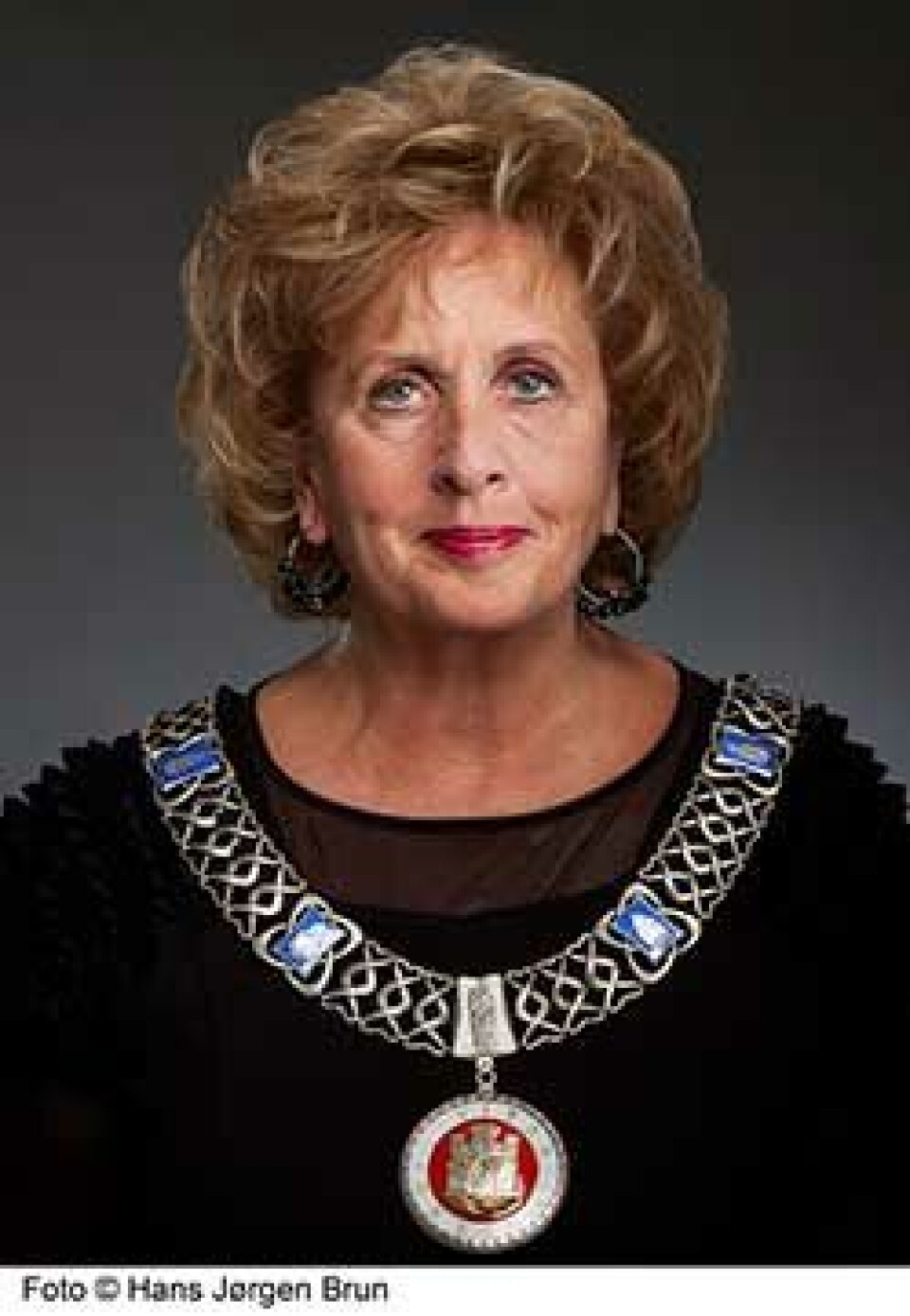 Ordfører Trude H. Drevland skal døpe MS «Bergensfjord» og gir gudmorgaven til Fontenehuset i Bergen. (Foto: Hans Jørgen Brun / Bergen kommune).