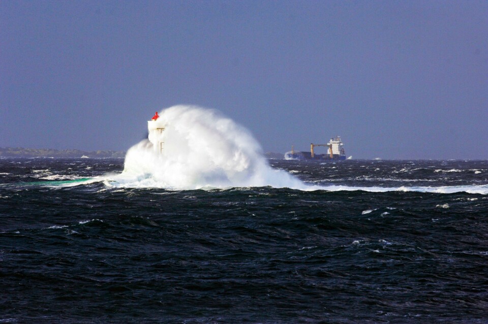 SJØMERKER: Kystverket jakter på løsninger for sjømerker som tåler naturkreftene langs kysten. Foto: Rune Nylund Larsen