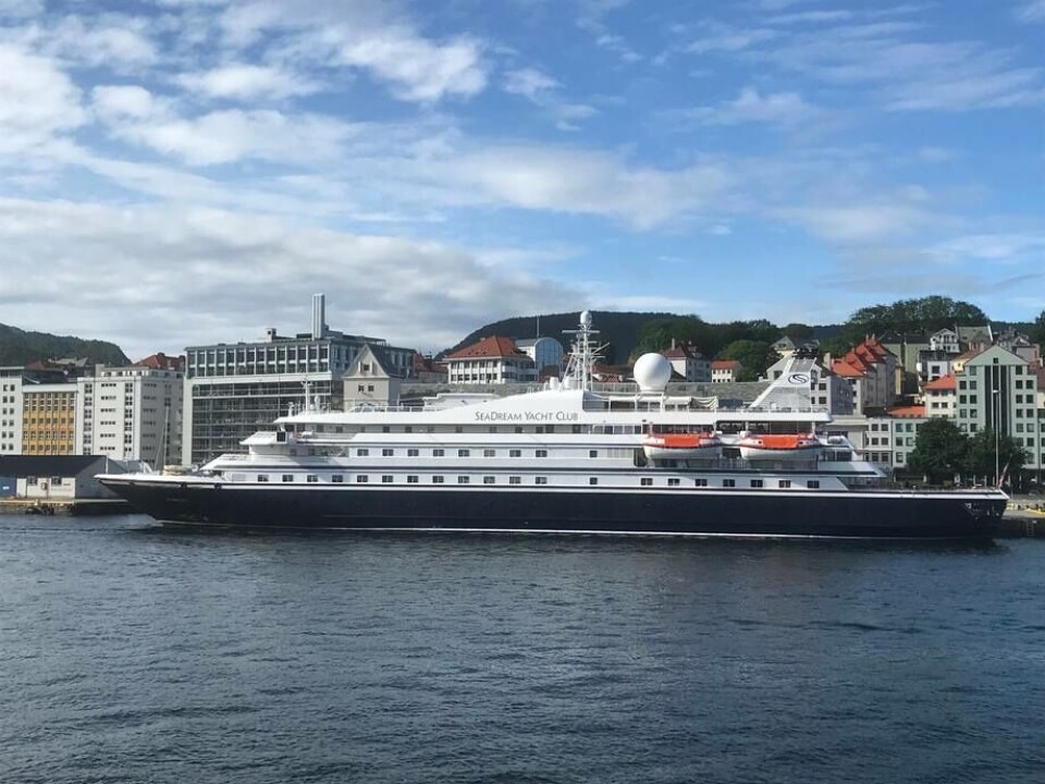 123 passasjerer nektes landgang i Bodø etter at en passasjer har fått påvist covid19. Foto: Sigbjørn Larsen.