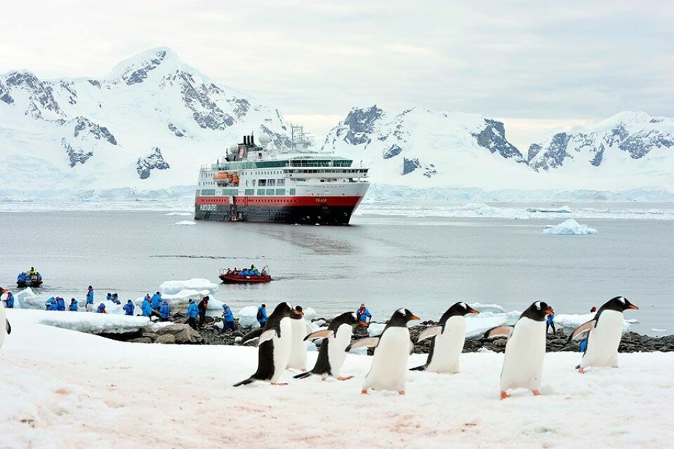 MS Fram i Antarktis (Foto: Hurtigruten)