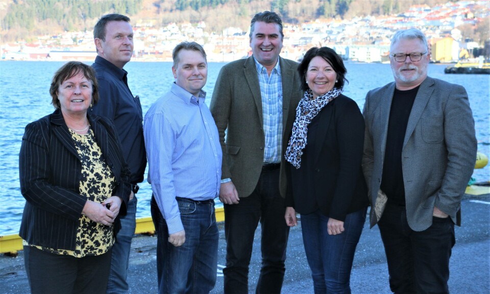 Fra venstre salgssjef Laila Indrebø, Bjørn Bekken, Helge Martin Markussen, redaktør Sigbjørn Larsen, Kjersti Morvik og ansvarlig utgiver Gustav-Erik Blaalid. Foto: Therese Soltveit.